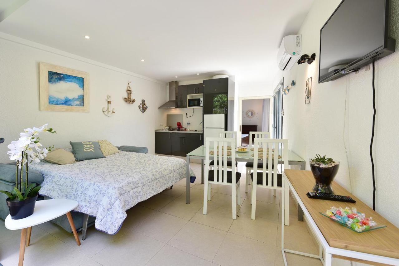 Apartamento Luminoso En El Centro De كاذاكيس المظهر الخارجي الصورة